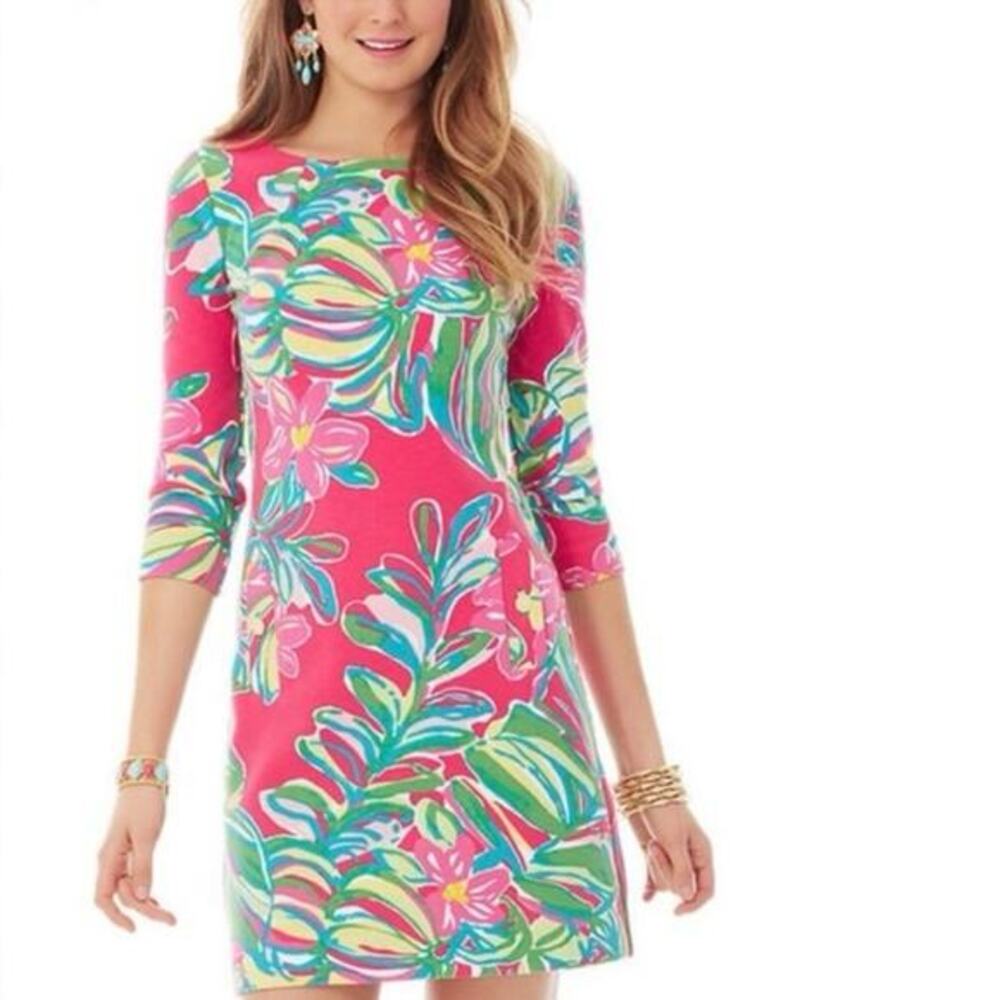 LILLY PULITZER CHARLENE DRESS
POMEGRANATE JUNGLE‎ SIZE XS